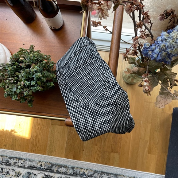Club Monaco houndstooth black and white pants (Size 2) - Picture 4 of 4